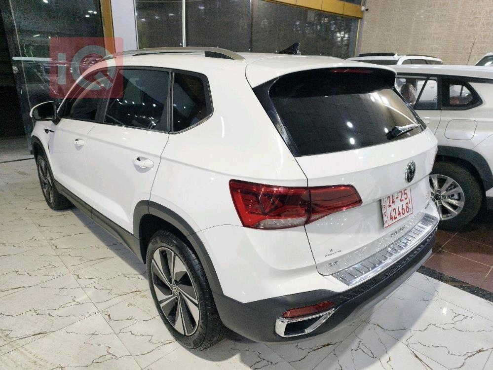 فولكسفاغن تاوس